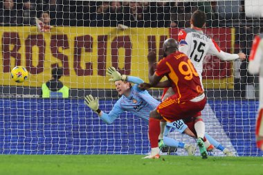 Rome, Italy 03.01.2024: Romelu Lukaku of Roma score the goal and celebrate with the team in  the ITALY TIM CUP 2023-2024, round of 16,  football match AS ROMA VS CREMONESE at Olympic Stadium in Rome.