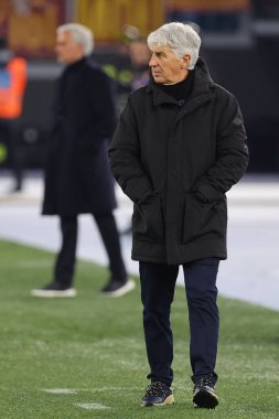 Roma, İtalya 07.01.2024: Atalantalı Gian piero Gasperini İtalya Serie A TIM 2023-2024 şampiyonası sırasında Roma 'daki Olimpiyat Stadyumu' nda AS Roma ile Atalanta arasında oynanan futbol karşılaşması.
