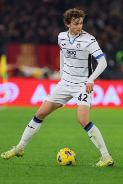 Roma, İtalya 07.01.2024: Atalanta 'dan Giorgio Scalvini İtalya Serie A TIM 2023-2024 şampiyonası sırasında Roma' daki Olimpiyat Stadyumu 'nda AS Roma ve Atalanta arasında oynanan futbol karşılaşması.