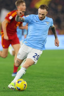 Roma, İtalya 10.01.2024: Lazio 'lu Manuel Lazzari İtalya CUP Copia Frecciarossa 2023 yılında Roma' daki Olimpiyat Stadyumu 'nda SS LAZIO' ya karşı AS ROMA karşılaşmasında görev aldı.