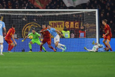 Roma, İtalya 10.01.2024: İtalya 'da İtalya' nın Taty Castellanos takımına İtalya Kupası 2023 İtalya Frecciarossa maçında ceza, Roma 'daki Olimpiyat Stadyumu' nda SS LAZIO AS ROMA 'ya karşı
