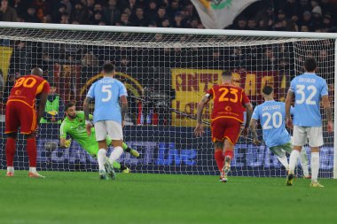 Roma, İtalya 10.01.2024: Lazio 'dan Mattia Zaccagni gol cezası aldı ve İtalya Futbol Ligi CUP Copia Frecciarossa 2024, Roma Olimpiyat Stadyumu' nda SS LAZIO AS ROMA 'ya karşı