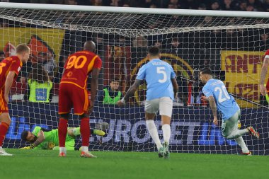 Roma, İtalya 10.01.2024: Lazio 'dan Mattia Zaccagni gol cezası aldı ve İtalya Futbol Ligi CUP Copia Frecciarossa 2024, Roma Olimpiyat Stadyumu' nda SS LAZIO AS ROMA 'ya karşı