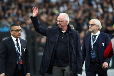 Roma, İtalya 19.03.2023: SVEN GORAN ERIKSON Serie A Şampiyonası öncesinde Lazio taraftarlarını selamladı, SS Lazio ile AS Roma arasındaki futbol maçı Roma, İtalya 'daki Stadio Olimpico' da.
