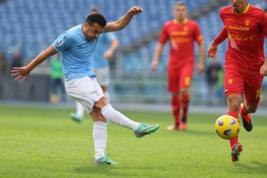 Roma, İtalya 14.01.2024: İtalyan Serisi A TIM 2023-2024 futbol karşılaşmasında Lazio, ABD Lecce 'ye karşı Roma Olimpiyat Stadyumu' nda mücadele etti..