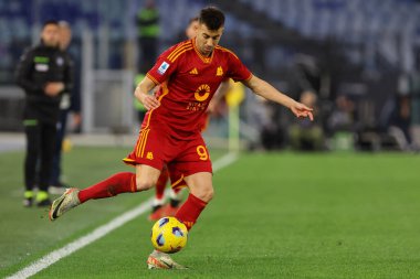 Roma, İtalya 20.01.2024: Roman Stephan El Shaarawy İtalya Serie A TIM 2023-2024 futbol karşılaşmasında Roma 'daki Olimpiyat Stadyumu' nda Hellas Verona 'ya karşı.