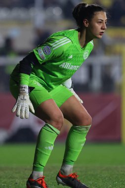 Roma, İtalya 24.01.2024: Bayern 'den Maria Luisa Grohs, UEFA Kadınlar Şampiyonlar Ligi 2023-2024 futbol karşılaşmasında, AS Roman FC Bayern Munchen' e karşı Roma 'daki Tre fontane Stadyumu' nda oynanan C aşaması C Grubu karşılaşmasında görev aldı..
