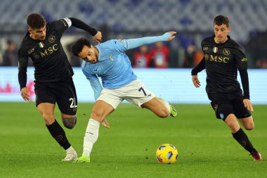 Roma, İtalya 28.01.2024: Napoli 'den Giovanni Di Lorenzo, Lazio' dan Felipe Anderson, Napoli 'den Diego Demme İtalyan Serisi A TIM 2023-2024 futbol karşılaşmasında Roma' daki Olimpiyat Stadyumu 'nda SS Lazio' ya karşı SSC Napoli.