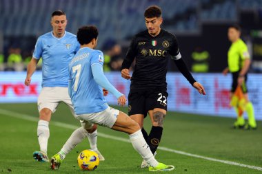 Roma, İtalya 28.01.2024: Napoli 'den Giovanni Di Lorenzo, Lazio' dan Felipe Anderson İtalyan Serie A TIM 2023-2024 futbol karşılaşmasında Roma 'daki Olimpiyat Stadyumu' nda SS Lazio 'ya karşı SSC Napoli.