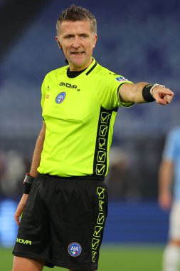 Roma, İtalya 28.01.2024: İtalyan Serie A TIM 2023-2024 futbol karşılaşması sırasında hakem Orsato Roma Olimpiyat Stadyumu 'nda SS Lazio' ya karşı SSC Napoli.