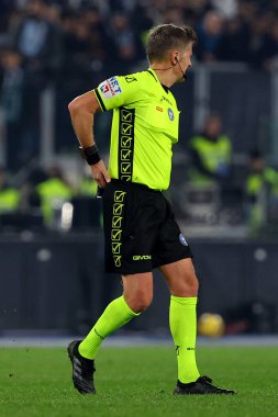 Roma, İtalya 28.01.2024: İtalyan Serie A TIM 2023-2024 futbol karşılaşmasında hakem Orsato yaralandı: SS Lazio, SSC Napoli 'ye karşı Roma Olimpiyat Stadyumu' nda.
