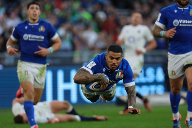 Roma, İtalya 03.02.2024: Monty Ioane (ITA) 3 Şubat 2024 'te İtalya' nın başkenti Roma 'da oynanan Stadio Olimpico' da ITALY ile ENGLAND arasında oynanan Guinness Altı Milletler 2024 ragbi maçında gol attı..
