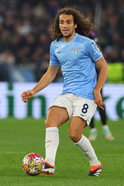 Roma, İtalya 14.2.2024: Lazio Guendouzi, Uefa Şampiyonlar Ligi 2023-2024 maçında 16 'ncı tur SS Lazio FC Bayern Mucnhen' e karşı Roma Olimpiyat Stadyumu 'nda oynandı..