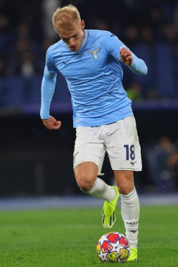 Roma, İtalya 14.2.2024: Uefa Şampiyonlar Ligi 2023-2024 sezonunda Lazio ve FC Bayern Mucnhen 'in Roma Olimpiyat Stadyumu' nda oynadıkları 16 maçta Lazio ve IGustav Isaksen karşılaşmıştır..