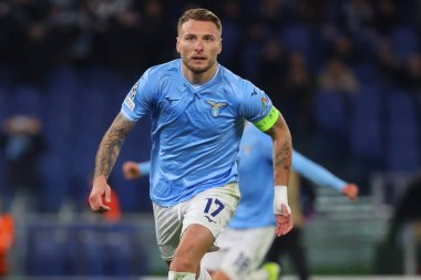 Roma, İtalya 14.2.2024: Lazio 'dan Ciro Immobile 1-0 gol attı ve Uefa Şampiyonlar Ligi 2023-2024 sezonunda I takımıyla birlikte Roma' daki Olimpiyat Stadyumu 'nda SS Lazio' nun FC Bayern Mucnhen 'e karşı oynadığı 16 maçın maçını kutladı..