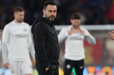 Roma, İtalya 07.03.2024: Roberto De Zerbi Brighton teknik direktörü UEFA Avrupa Ligi 2023-2024, 16. tur öncesi Roma 'daki Olimpiyat Stadyumu' nda AS Roma ile Brighton & Hove Albion arasındaki ısınma maçında.