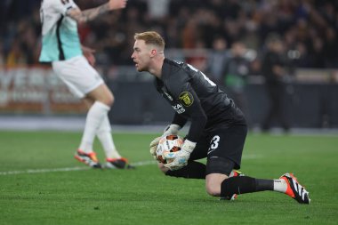 Roma, İtalya 07.03.2024: UEFA Avrupa Ligi 2023-2024 döneminde Brighton 'dan Jason Steele, Roma' daki Olimpiyat Stadyumu 'nda AS Romanlarına karşı Brighton & Hove Albion arasındaki futbol karşılaşması..