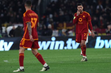 Roma, İtalya 07.03.2024: UEFA Avrupa Ligi 2023-2024 döneminde Romanyalı Lorenzo Pellegrini, Roma 'daki Olimpiyat Stadyumu' nda AS Romanlarına karşı Brighton & Hove Albion arasındaki futbol karşılaşması..