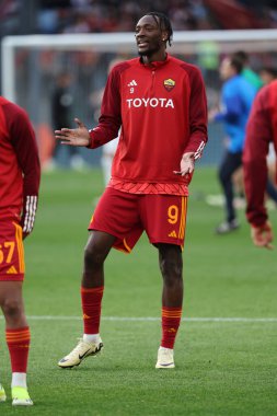 Roma, İtalya 17.03.2024: sakatlanmadan 10 ay sonra Roma 'da oynanan İtalya Serie A TIM 2023-2024 futbol karşılaşması öncesinde Roma' nın Tammy Abraham takımına geri döndü.. 