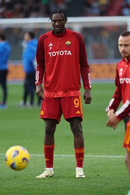 Roma, İtalya 17.03.2024: sakatlanmadan 10 ay sonra Roma 'da oynanan İtalya Serie A TIM 2023-2024 futbol karşılaşması öncesinde Roma' nın Tammy Abraham takımına geri döndü.. 
