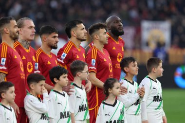 Roma, İtalya 17.03.2024: Roman takımı İtalya Serie A TIM 2023-2024 futbol karşılaşması öncesinde Roma 'daki Olimpiyat Stadyumu' nda AS Romanlar ve ABD 'li Sassuolo Calcio karşı karşıya geldi..