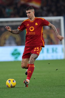 Roma, İtalya 17.03.2024: İtalya Serie A TIM 2023-2024 futbol karşılaşmasında Roman Gianluca Mancini Roma 'daki Olimpiyat Stadyumu' nda AS Romanlar ABD 'li Sassuolo Calcio' ya karşı.
