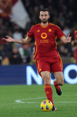 Roma, İtalya 17.03.2024: İtalya Serie A TIM 2023-2024 futbol karşılaşmasında Roman Bryan Cristante Roma 'daki Olimpiyat Stadyumu' nda ABD 'li Sassuolo Calcio' ya karşı..
