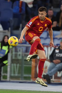 Roma, İtalya 17.03.2024: İtalya Serie A TIM 2023-2024 futbol karşılaşmasında Roman Stephan El Shaarawy Roma 'daki Olimpiyat Stadyumu' nda AS Romanlar ABD 'li Sassuolo Calcio' ya karşı.