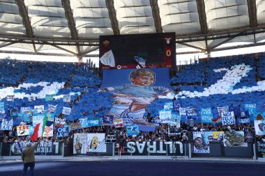 Roma, İtalya 06.04.2024: İtalyan Serisi A TIM 2023-2024 futbol karşılaşmasında Lazio taraftarlarının koreografisi AS ROMA 'ya karşı Roma Olimpiyat Stadyumu' nda SS LAZIO.