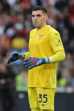 Roma, İtalya 06.04.2024: İtalyan Serisi A TIM 2023-2024 futbol karşılaşması sırasında Lazio Cristos Mandas Roma Olimpiyat Stadyumu 'nda AS ROMA SS LAZIO' ya karşı.