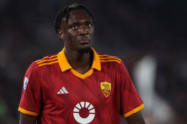 Roma, İtalya 06.04.2024: İtalyan Serisi A TIM 2023-2024 futbol karşılaşmasında Tammy Abraham Roma Olimpiyat Stadyumu 'nda SS LAZIO' ya karşı.