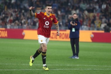 Roma, İtalya 06.04.2024: Roman Gianluca Mancini İtalya Serie A TIM 2023-2024 futbol karşılaşması derbisi sonunda Roma 'daki Olimpiyat Stadyumu' nda SS LAZIO 'ya karşı zafer kazandı.