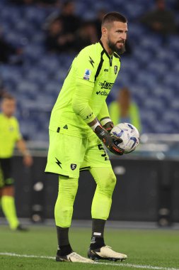 Roma, İtalya 12.04.2024: İtalyan Serisi A TIM 2023-2024 futbol müsabakası sırasında Costil of Salernitana SS LAZIO VS SALERNITANA CALCIO Roma Olimpiyat Stadyumu 'nda.