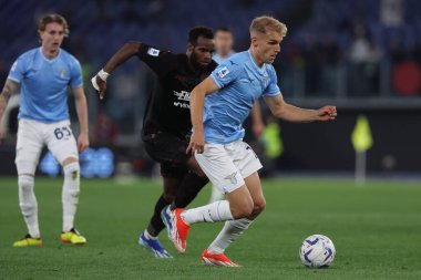 Roma, İtalya 12.04.2024: Lazio 'dan Gustav Isaksen 4-1 gol attı ve İtalya Serisi A TIM 2023-2024 futbol müsabakası sırasında Roma' daki Olimpiyat Stadyumu 'nda SS LAZIO - SALERNITANA CALCIO.