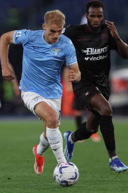 Roma, İtalya 12.04.2024: Lazio 'dan Gustav Isaksen 4-1 gol attı ve İtalya Serisi A TIM 2023-2024 futbol müsabakası sırasında Roma' daki Olimpiyat Stadyumu 'nda SS LAZIO - SALERNITANA CALCIO.