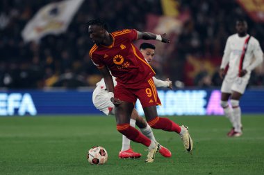 Roma, İtalya 18.04.2024: UEFA Avrupa Ligi 2023-2024 sezonunda Tammy Abraham Roma Olimpiyat Stadyumu 'nda AS Roman ve AC Milan arasında oynanan çeyrek final maçı..