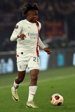 Roma, İtalya 18.04.2024: Milan 'dan Samuel Chukwueze UEFA Avrupa Ligi 2023-2024 çeyrek final maçında, AS Roman ve AC Milan arasındaki Roma Olimpiyat Stadyumu karşılaşmasında.