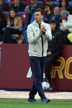 Roma, İtalya 22.04.2024: İtalyan Serisi A TIM 2023-2024 futbol karşılaşması sırasında Thiago Motta, BOLOGNA FC 1909 'a karşı Roma Olimpiyat Stadyumu' nda.