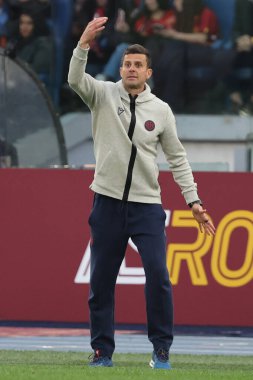 Roma, İtalya 22.04.2024: İtalyan Serisi A TIM 2023-2024 futbol karşılaşması sırasında Thiago Motta, BOLOGNA FC 1909 'a karşı Roma Olimpiyat Stadyumu' nda.