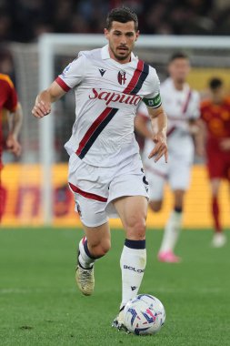 Roma, İtalya 22.04.2024: İtalyan Serisi A TIM 2023-2024 futbol karşılaşmasında Remo Freuler, BOLOGNA FC 1909 'a karşı Roma Olimpiyat Stadyumu' nda.