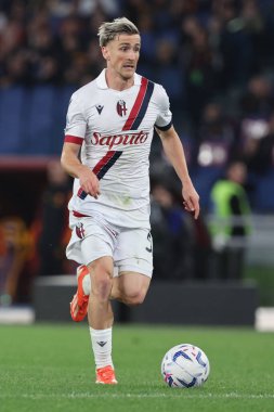 Roma, İtalya 22.04.2024: Bologna 'dan Alexis Saelemaekers 1-3' lük skorla gol attı ve İtalya Serisi A TIM 2023-2024 futbol müsabakası sırasında Roma 'daki Olimpiyat Stadyumu' nda AS ROMA BOLOGNA FC 1909 'a karşı.