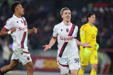 Roma, İtalya 22.04.2024: Bologna 'dan Alexis Saelemaekers 1-3' lük skorla gol attı ve İtalya Serisi A TIM 2023-2024 futbol müsabakası sırasında Roma 'daki Olimpiyat Stadyumu' nda AS ROMA BOLOGNA FC 1909 'a karşı.