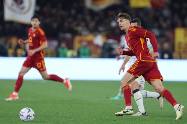 Roma, İtalya 22.04.2024: İtalyan Serisi A TIM 2023-2024 futbol karşılaşması sırasında Diego Llorente - AS ROMA - BOLOGNA FC 1909 Roma Olimpiyat Stadyumu.