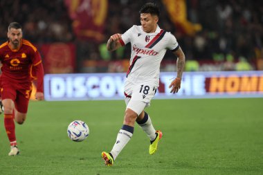 Roma, İtalya 22.04.2024: İtalyan Serisi A TIM 2023-2024 futbol karşılaşması sırasında Castro of Bologna AS ROMA - BOLOGNA FC 1909 Roma Olimpiyat Stadyumu.