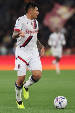 Roma, İtalya 22.04.2024: İtalyan Serisi A TIM 2023-2024 futbol karşılaşması sırasında Castro of Bologna AS ROMA - BOLOGNA FC 1909 Roma Olimpiyat Stadyumu.
