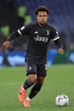 Roma, İtalya 23.04.2024: İtalya Gençler Kupası 'ndan Weston Mckennie - Coppa Italia Frecciarossa 2023-2024 yarı final futbol müsabakası derbisi SS LAZIO' ya karşı JUVENTUS FC 1909 Roma Olimpiyat Stadyumu 'nda.