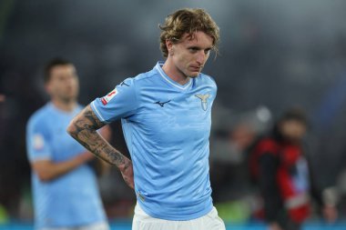 Roma, İtalya 23.04.2024: Lazio 'lu Lazio oyuncusu Nicolo Rovella İtalya Kupası - Coppa Italia Frecciarossa 2023-2024 yarı final futbol karşılaşması derbisi SS LAZIO - JUVENTUS FC 1909 Roma Olimpiyat Stadyumu' nda oynanan karşılaşmadan sonra hayal kırıklığı yaşadı..