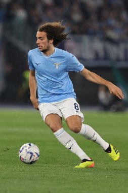 Roma, İtalya 27.04.2024: Serie A Tim 2023-2024 futbol karşılaşması sırasında Lazio 'dan Matteo Guendouzi Roma' daki Olimpiyat Stadyumu 'nda SS LAZIO-HELLAS VERONA.
