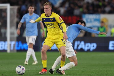 Roma, İtalya 27.04.2024: Verona Curiç, Serie A Tim 2023-2024 futbol karşılaşması sırasında Lazio Daichi Kamada Roma 'daki Olimpiyat Stadyumu' nda SS LAZIO-HELLAS VERONA karşılaşması.