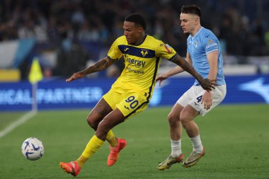 Roma, İtalya 27.04.2024: Verona Folorunsho, Serie A Tim 2023-2024 futbol karşılaşması sırasında Lazio Patriği Roma 'daki Olimpiyat Stadyumu' nda SS LAZIO-HELLAS VERONA.
